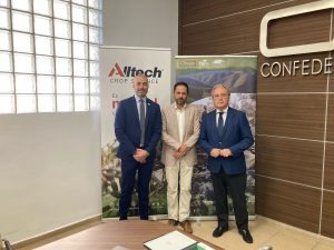 Alltech Crop Science e Olipe firmam acordo para promover a sustentabilidade dos olivais de Los Pedroches